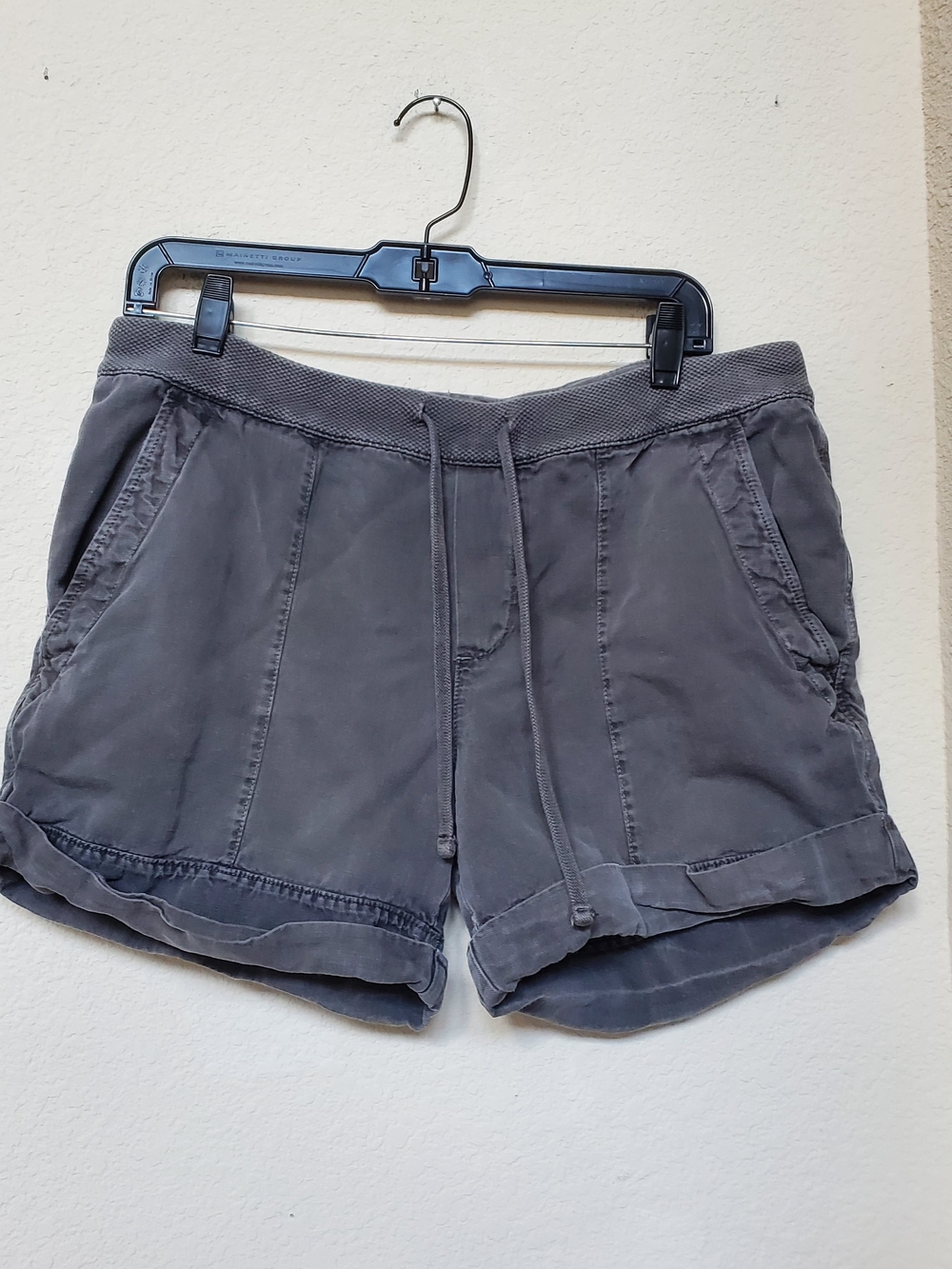 James Perse Women's Washed Drawstring Lounge Shorts. Size Large